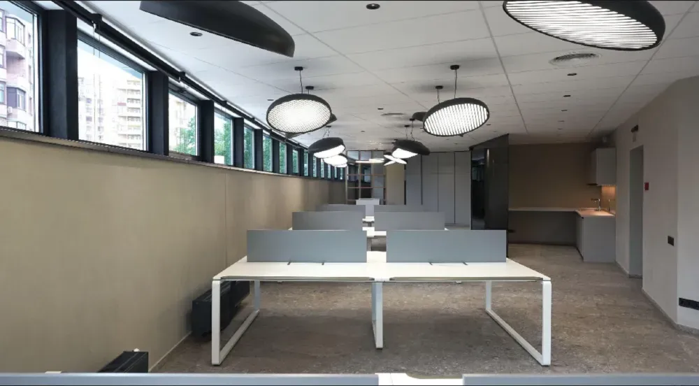 Сдаётся Бизнес-центр / Административное здание площадь 345 кв.м 4-й этаж Киев Євгена Коновальця Киев - изображение 3