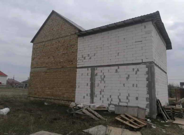 Продам 2-х этажный дом в пгт Хлебодарское  - photo 4