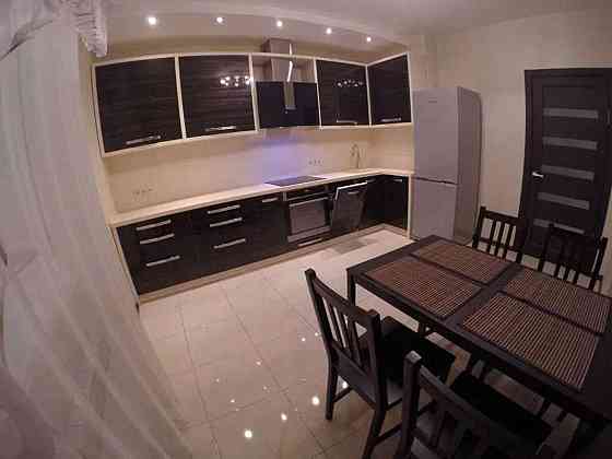 Оренда Квартира 2-кімнатна, 20/20 поверх на ул. Елизаветы Чавдар Київ