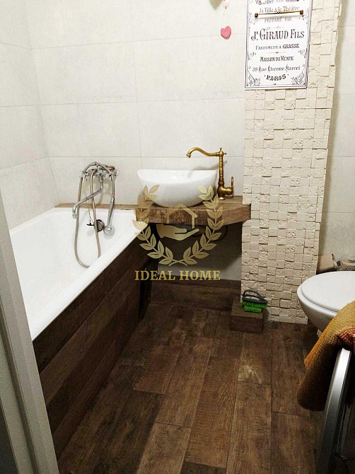 Продаж Квартира 2-кімнатна, 3/5 поверх на Космическая ул., 5 Kiev - photo 5