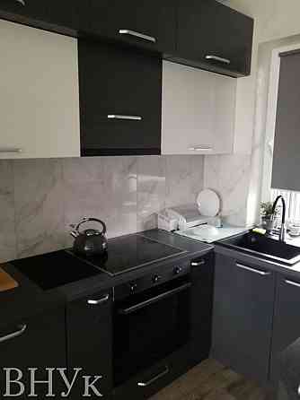 Продаж Квартира 3-кімнатна, 1/1 поверх на Боратин Луцьк