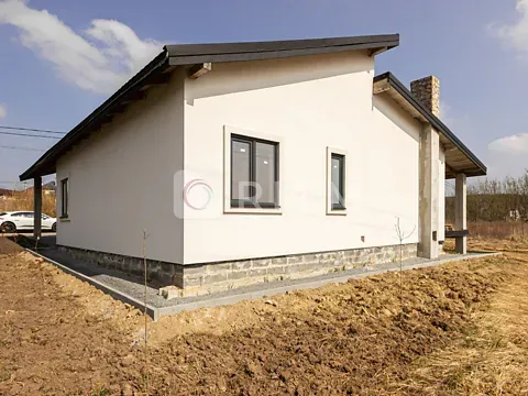 Продажа 1-этажный   88.06 кв.м 2 комн. на Садова вулиця  - изображение 3