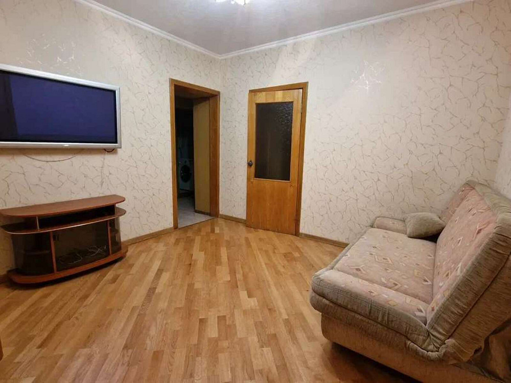 Оренда Квартира 3-кімнатна, 3/15 поверх на Харьковское шоссе, 170 Київ - фото 1