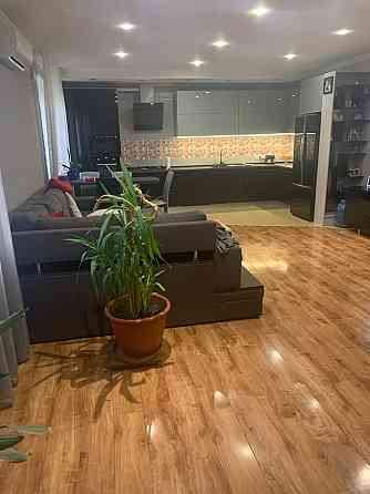 ТВ-3 со своим двором 4-ком с современным ремонтом на Таирова Одеса