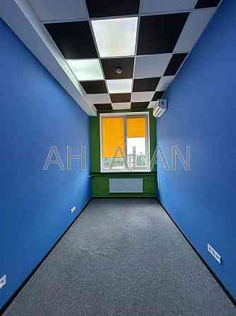 Оренда офісне приміщення на Ростиславська вул., 11 приміщень - 6, поверх - 4/4 Kiev