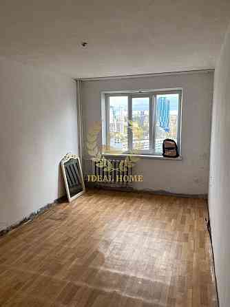 Продаж Квартира 3-кімнатна на Патриарха Мстислава Скрипника ул., 7 Kiev