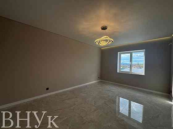 Продаж Квартира 3-кімнатна, 3/4 поверх на Спортивна Чернівці