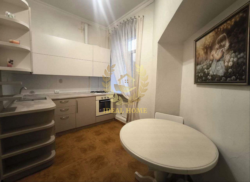 Продаж Квартира 2-кімнатна, 3/4 поверх на Петлюры Симона ул., 8 Київ - фото 2