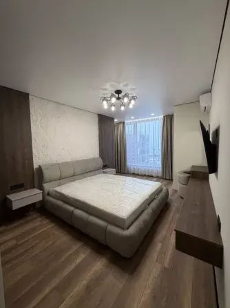 Продаж Квартира 3-кімнатна, 13/16 поверх на Ленкавського вул., 4 Ивано-Франковск