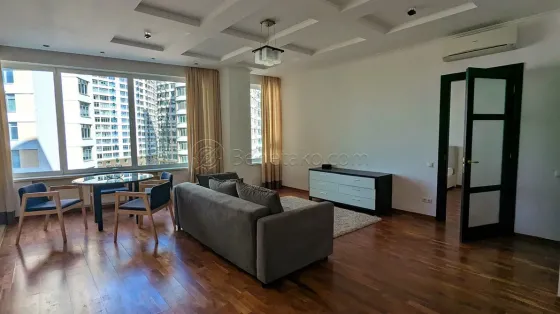 Оренда 2к Квартира 85 кв.м Фонтан, ул. Литературная, 1А Одеса