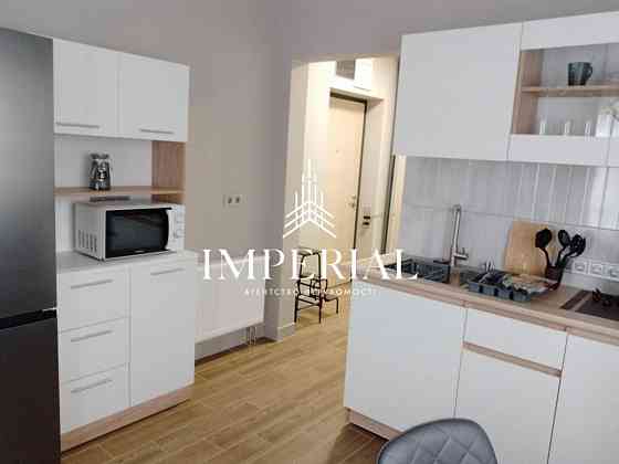 Оренда Квартира 1-кімнатна, 18/21 поверх на вул. Максимовича Михайла Kiev