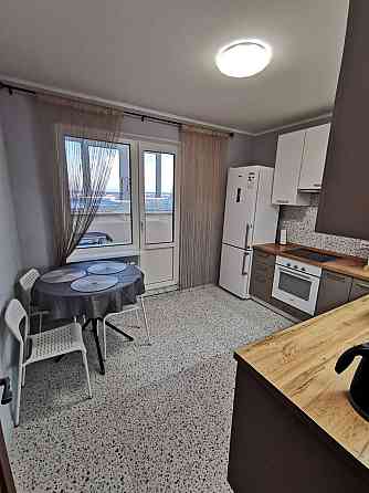 Оренда Квартира 1-кімнатна, 10/25 поверх на Ревуцького, 54 Kiev