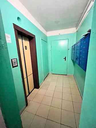 Продаж Квартира 3-кімнатна, 4/9 поверх на Радужная вул., д. 17 Kiev