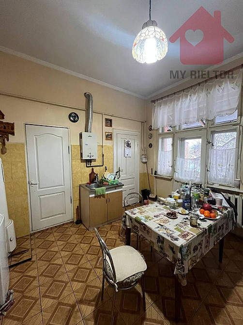 Продаж Квартира 4-кімнатна, 2/2 поверх на Берчені Uzhhorod - photo 3