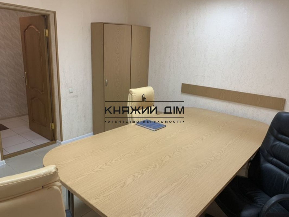 Оренда офісне приміщення на Владимирская ул. поверх - 1/4 Kiev - photo 1