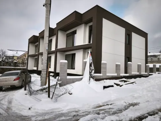 Продаж 2-поверховий Котедж з ділянкою 2 сот 162 кв.м 4 кімн. на Теплична Ужгород