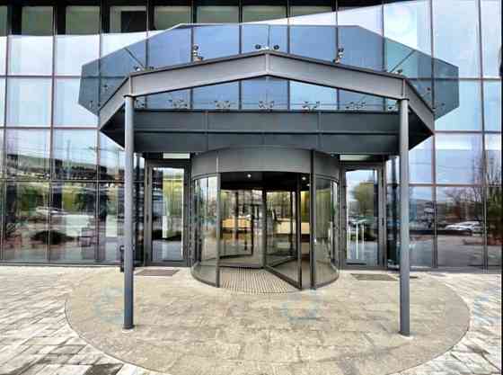 Продаж офісне приміщення на проспект Степана Бандеры (Московский), д.9 приміщень - 5, поверх - 12/20 Киев