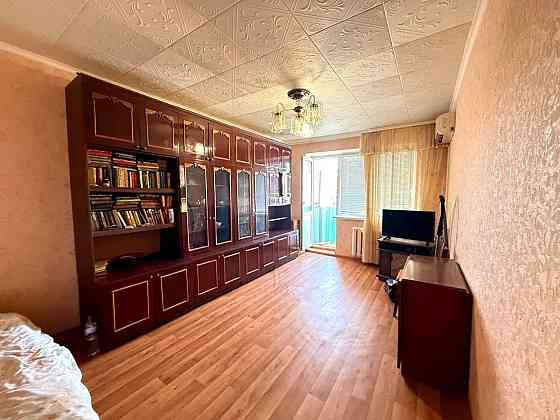 Продаж Квартира 3-кімнатна, 5/5 поверх на Хмельницкого Б. ул., 26 Днепр