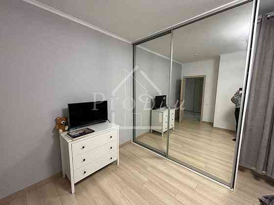 Продаж Квартира 1-кімнатна, 2/25 поверх на Юрія Пасхаліна вул. (Ілліча), 17 Kiev