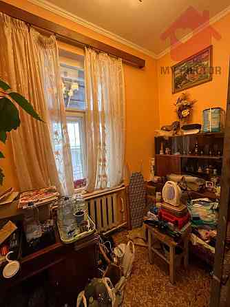 Продаж Квартира 4-кімнатна, 2/2 поверх на Берчені Ужгород