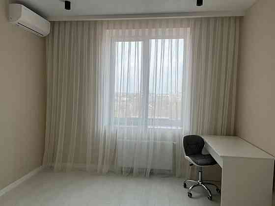 Продаж Квартира 3-кімнатна, 9/10 поверх на Аржанова ул., 1 Dnipro