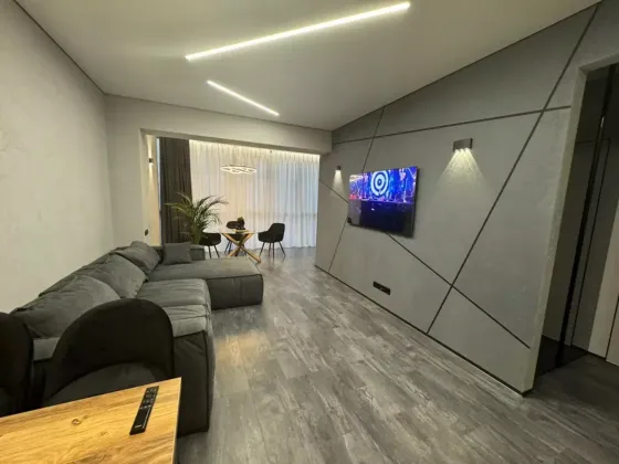 Продаж Квартира 2-кімнатна, 4/13 поверх на Гагаріна пр., 112а Днепр