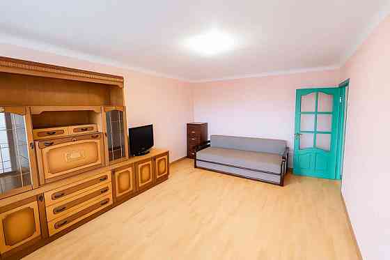 Оренда Квартира 2-кімнатна, 10/16 поверх на Вячеслава Чорновола, 30 Kiev