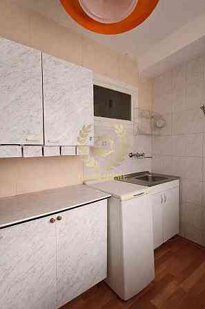 Продаж Квартира 2-кімнатна, 3/5 поверх на Космическая ул. Киев