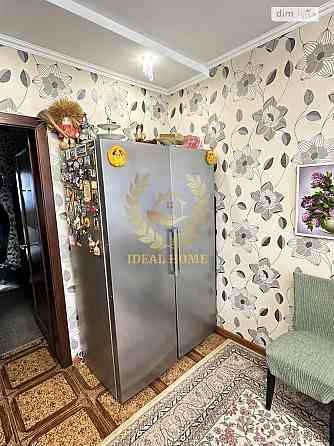 Продаж Квартира 3-кімнатна на Урловская ул., 17 Київ