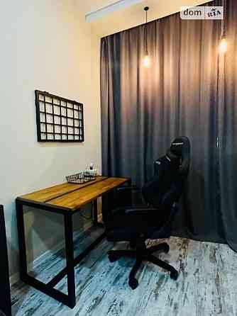 Оренда Квартира 2-кімнатна, 17/23 поверх на ул. Дмитриевская Kiev