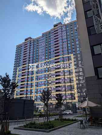 Продаж 2к Квартира 78 кв.м Повітряних сил вул. Kiev