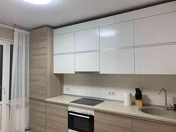 Оренда Квартира 1-кімнатна, 25/26 поверх на Русової, 1 б Київ