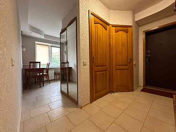 Оренда Квартира 2-кімнатна, 5/5 поверх на Кирило-Мефодіївська, 15 Київ