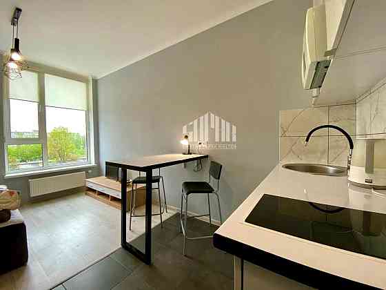 Оренда Квартира 1-кімнатна, 4/17 поверх на проспект Соборності, 17 Киев