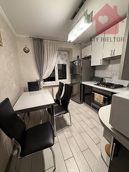 Оренда Квартира 2-кімнатна, 5/5 поверх на Жемайте Ужгород - фото 1