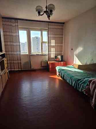 Продаж Квартира 2-кімнатна, 10/10 поверх на Радунська вул., д. 44 Киев