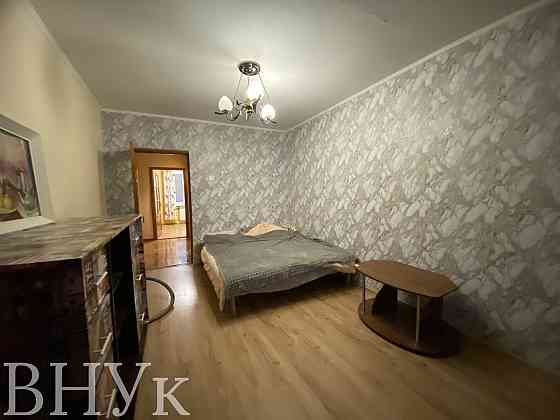 Продаж Квартира 3-кімнатна, 6/9 поверх на 8 березня Uzhhorod