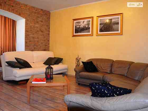 Оренда Квартира 2-кімнатна, 4/10 поверх на вул. Золотоустівська, 4 Kiev