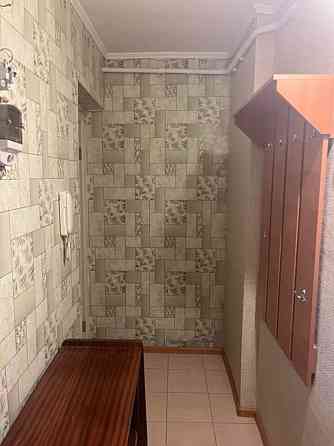 Оренда Квартира 1-кімнатна, 2/5 поверх на Верховної Ради, 27 Київ