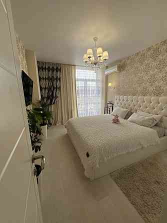 Продаж Квартира 3-кімнатна, 8/10 поверх на Регенераторная, 4 Київ