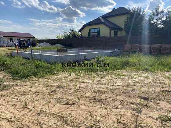 Продажа участка с построенным подвальным этажом в с. Лесное. № 229340 