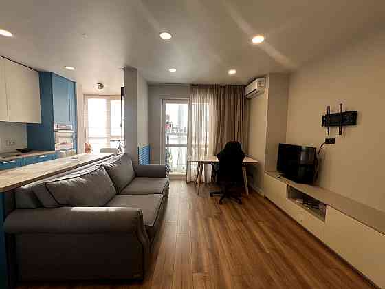 Продаж Квартира 2-кімнатна, 6/9 поверх на Метрологічна вул., д. 15 Киев