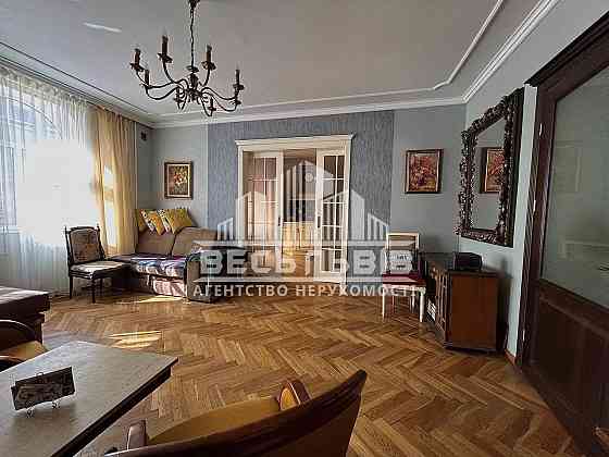 Продаж Квартира 2-кімнатна, 3/3 поверх на вул. Квітки-Основ'яненка Григорія Львів