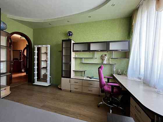 Продаж Квартира 2-кімнатна, 20/22 поверх на Забіли Віктора вул., д. 5 Київ