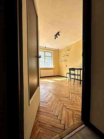 Оренда Квартира 1-кімнатна, 3/9 поверх на Выговского, 26 Kiev