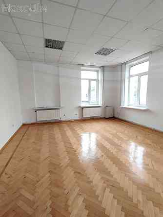 Оренда офісне приміщення на вул. Вояків Дивізії Галичина поверх - 2/2 Ternopil'