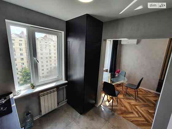 Оренда Квартира 2-кімнатна, 9/9 поверх на Володимира Івасюка, 28 Kiev