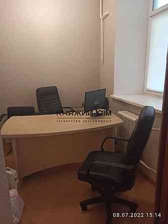 Оренда офісне приміщення на Ивана Франко ул. поверх - 1/5 Киев