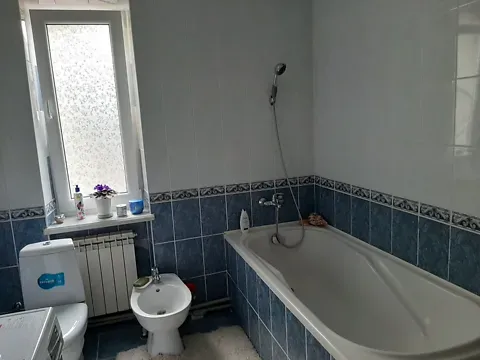 Продаж 3-поверховий   135 кв.м 3 кімн. на Молодіжна вулиця 10  - фото 4