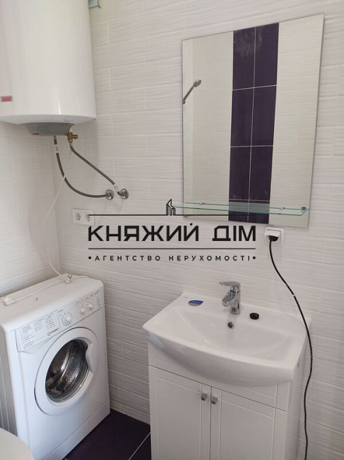 Срочная продажа дома Без Комиссии в Крюковщине 5км от Киева 400 м2. № 2211327  - фото 8